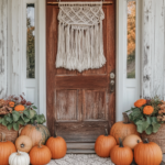 37 Boho-Traditional Fall Porch Decoration Blends: Free-Spirited Autumn Welcomes